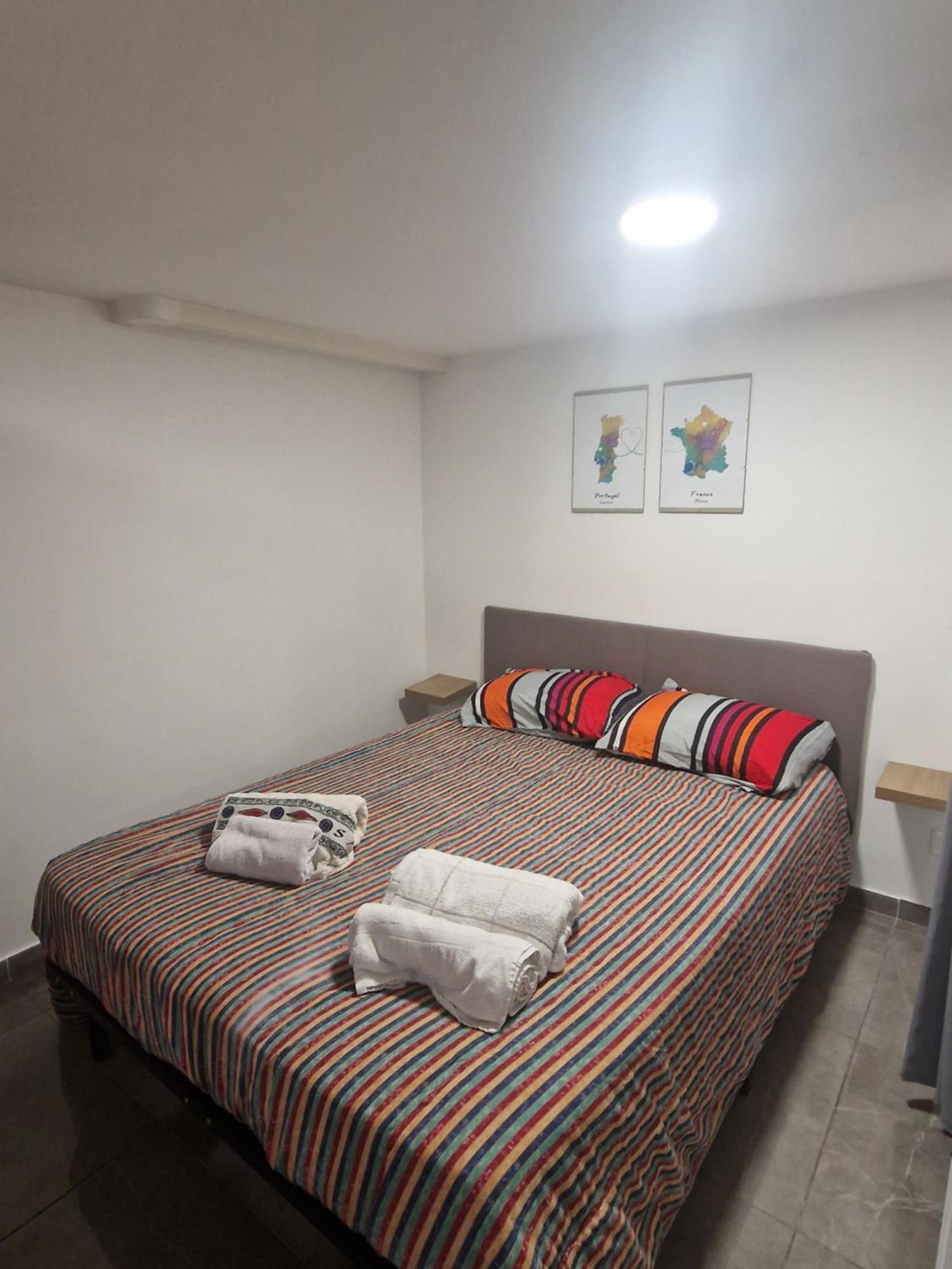L'Auberge De Sucy - Studio Climatise Экстерьер фото